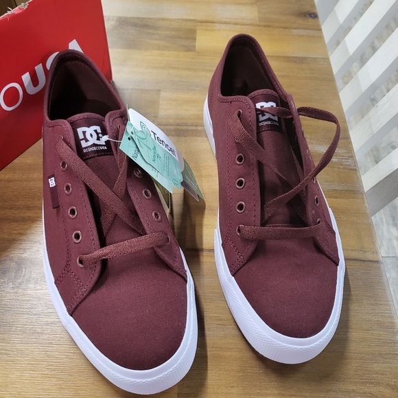 Mens DC shoes - Picture 1 of 3
